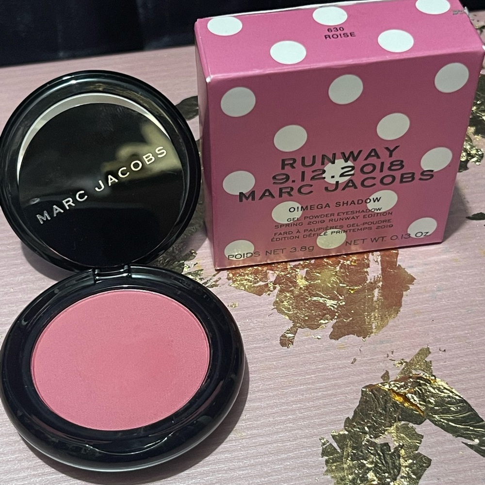 NWT Marc jacobs shadow in Rosie